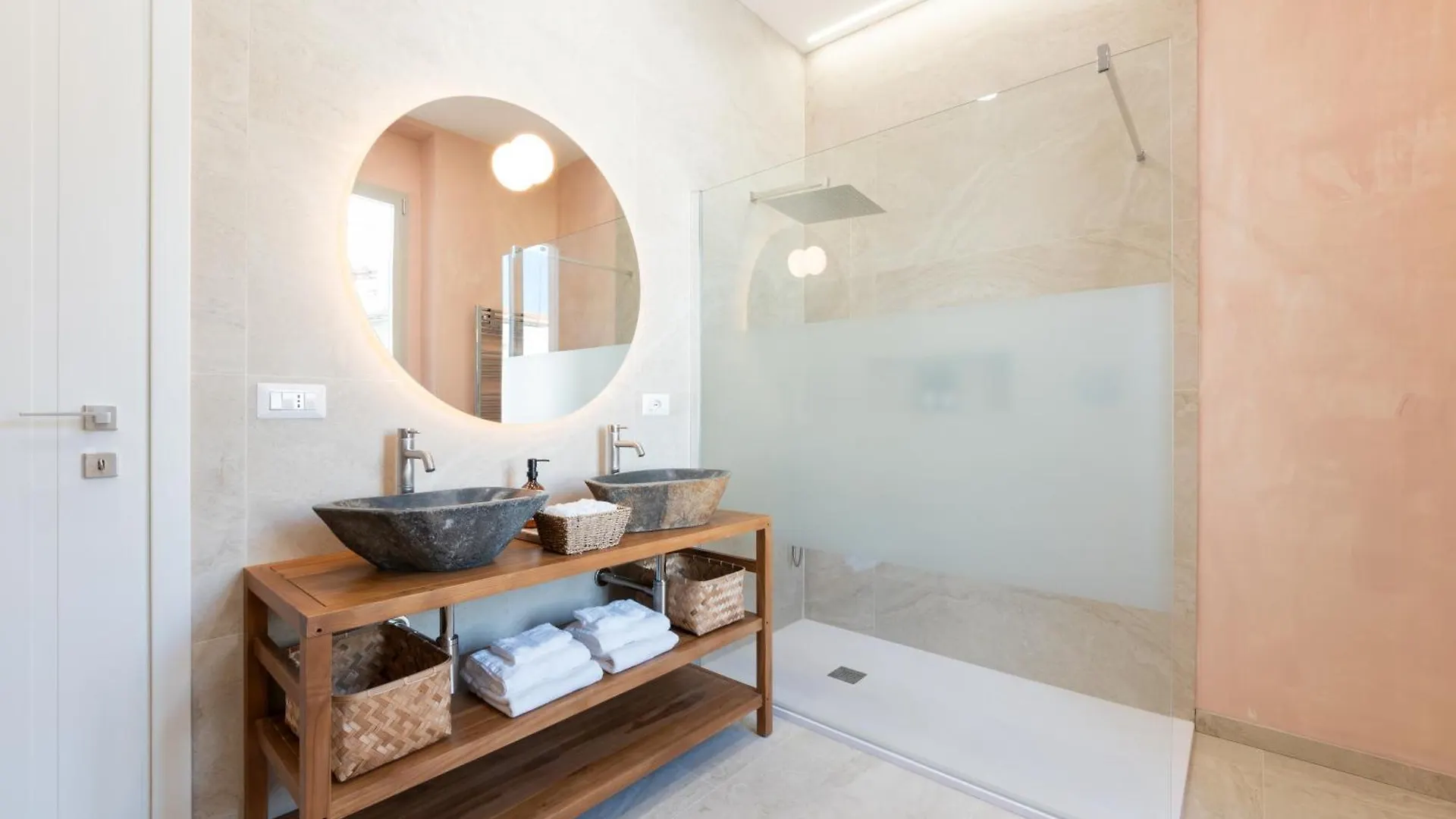 Alagon6 Rooms Cagliari