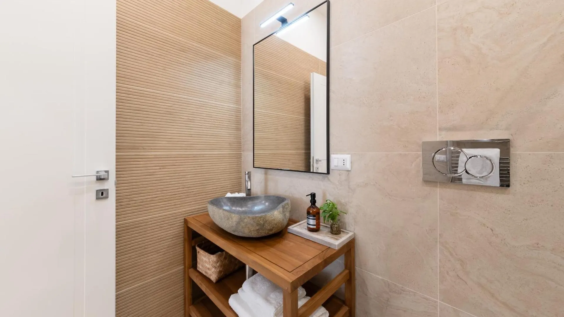 Alagon6 Rooms Cagliari